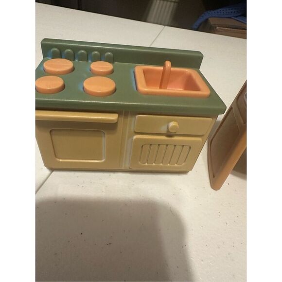 Little Tikes Grand Mansion Dollhouse Kitchen Set - Picture 2 of 5